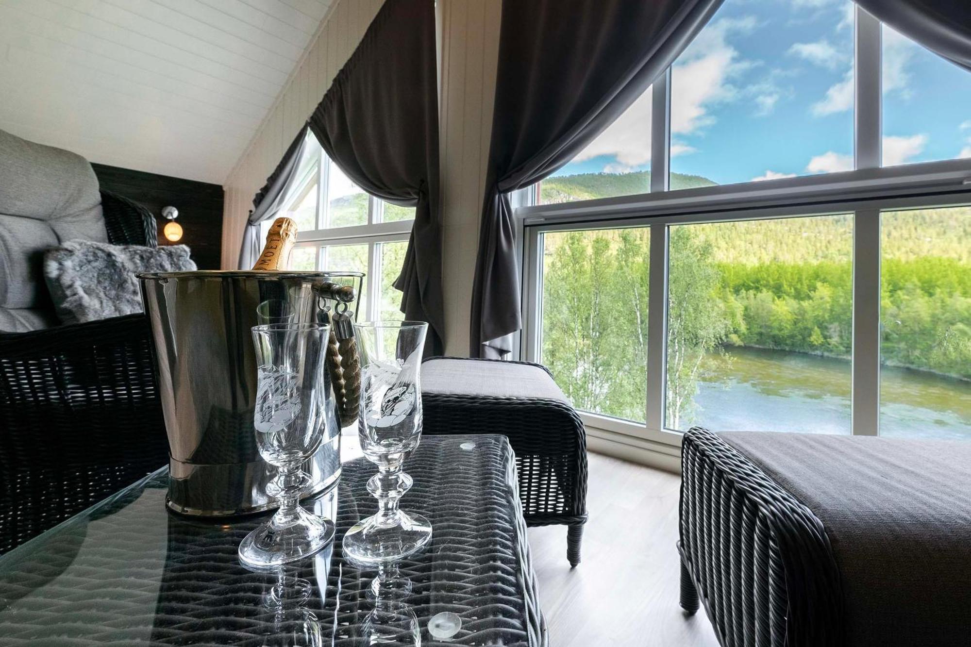 Reisa Lodge Storslett Szoba fotó
